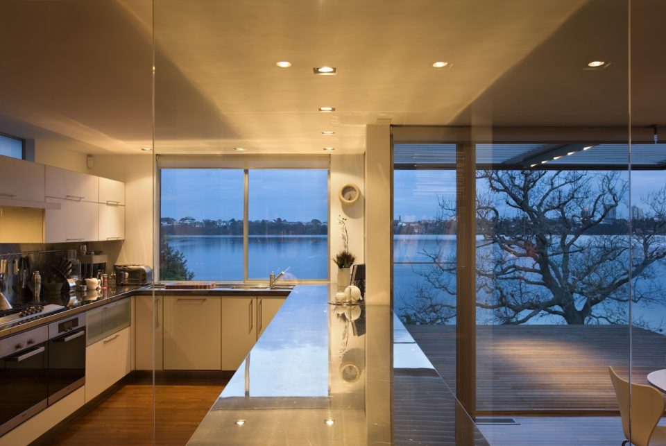 Lake House – Malcolm Taylor and Associates