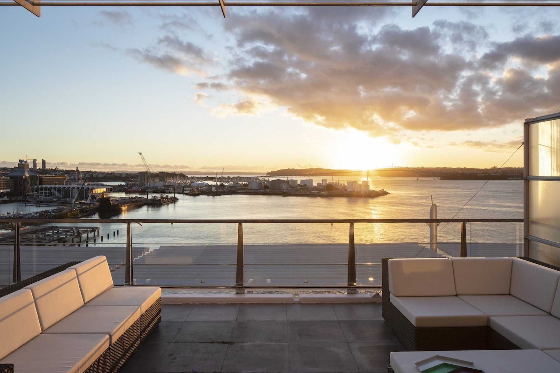 Princes Wharf Apartment – Malcolm Taylor and Associates Princes Wharf Apartment – Malcolm Taylor and Associates