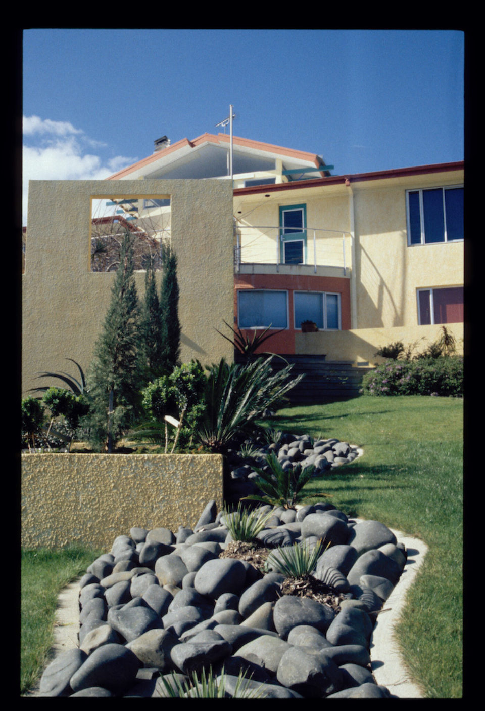 Vista Crescent House – Malcolm Taylor and Associates Vista Crescent House – Malcolm Taylor and Associates